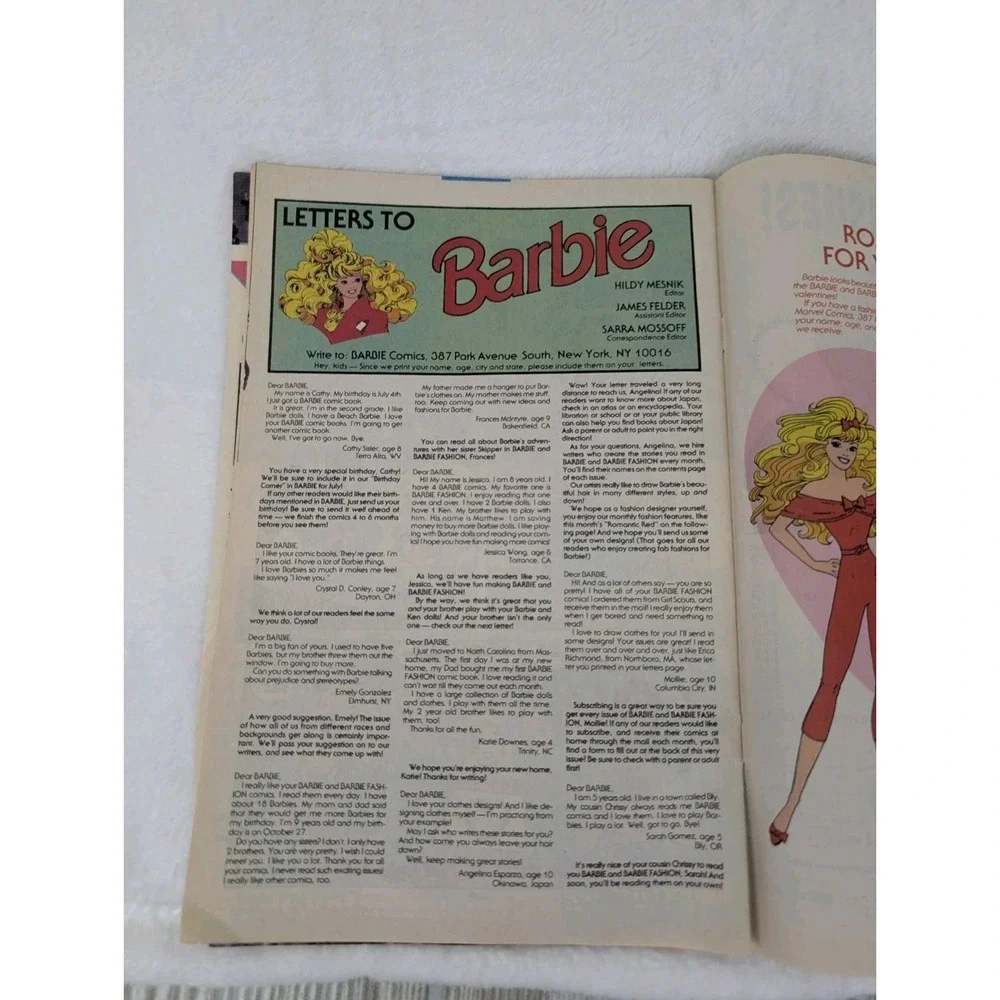 Barbie Marvel Comics 1993 Vintage Painting Hearts 90s Neon Pink